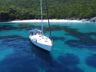 Private sailing cruise from Poros port in Kefalonia